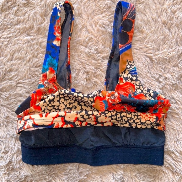 Floral Patchwork Crop Top - Picture 7 of 8